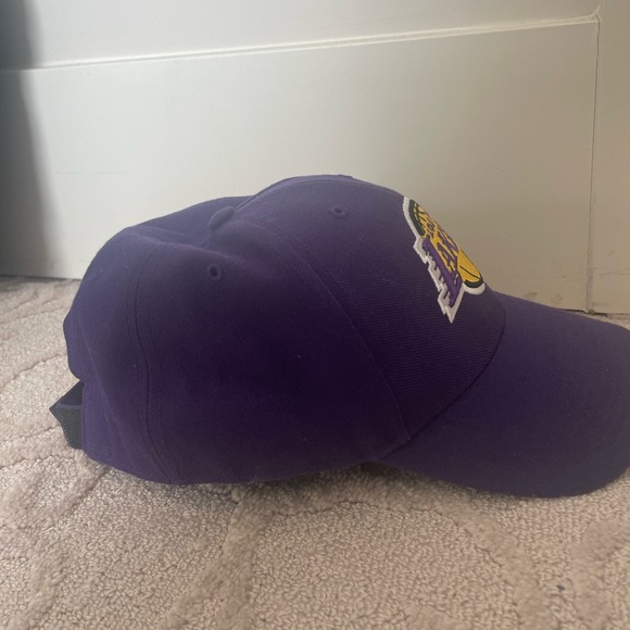 Lakers Cap - Picture 3 of 3